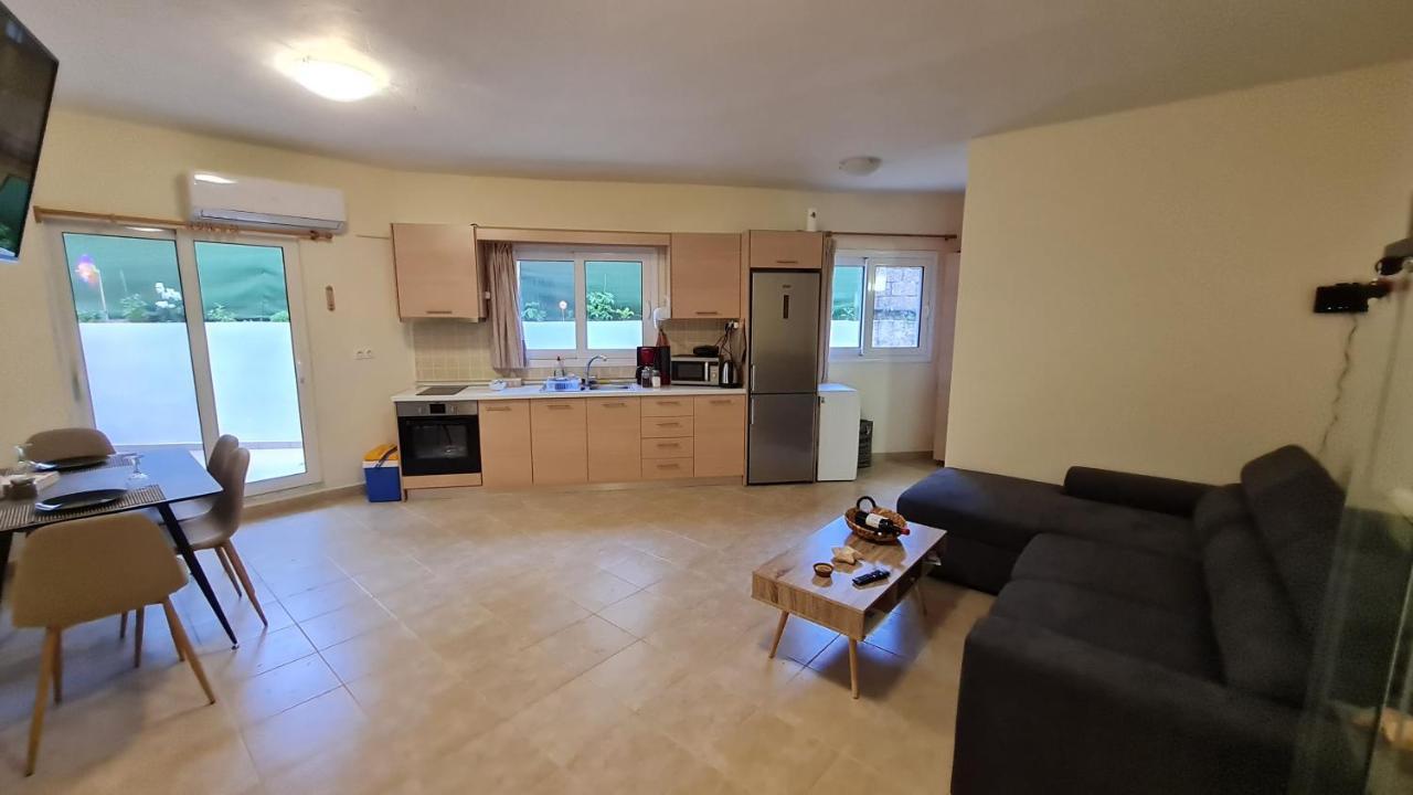 Annie's Apartment