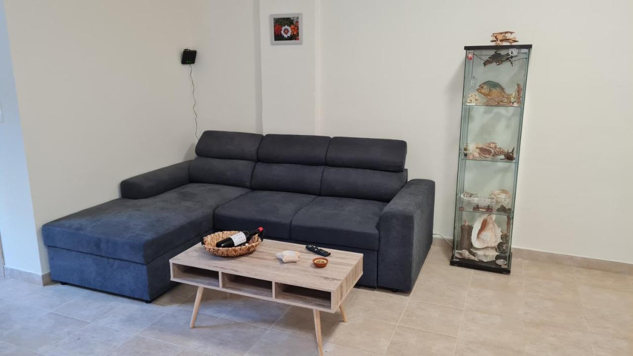 Annie's Apartment